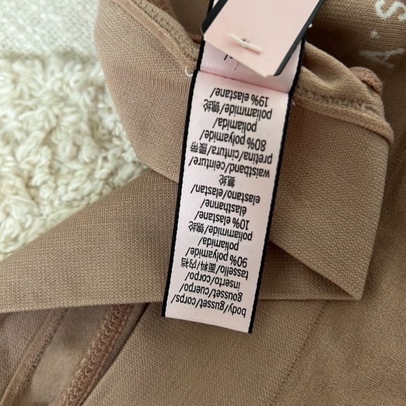 🌸NWT Victoria’s Secret Thong Sz XL Nude/Tan - Picture 5 of 7